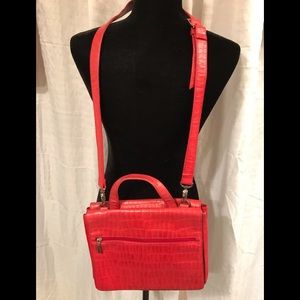 Wilson’s Leather Messenger Bag With Strap